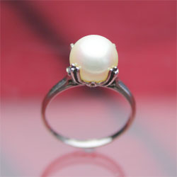 真珠の指輪の商品写真