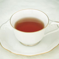 表面に光沢を作らないように撮影した紅茶の写真